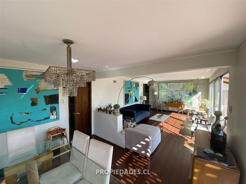 Casa En Venta De 4 Dorm. En Las Condes