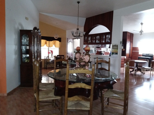 Te Vendo Excelente Propiedad Con Dos Hermosas Casas 