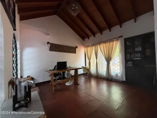 Comercial En Barranquillita Rah Co: 25-1169