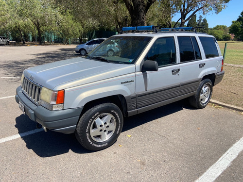 Jeep Grand Cherokee 4.0 Laredo