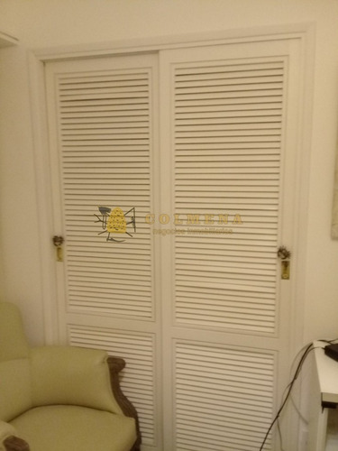 Apartamento En Muy Buena Ubicacion En Peninsula, De 3 Dor, 2 Baños Con Muy Linda Vista A La Ciudad Y El Mar.- Ref: 2027