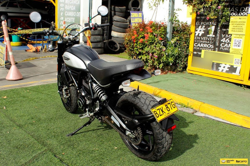Ducati Scrambler Dark