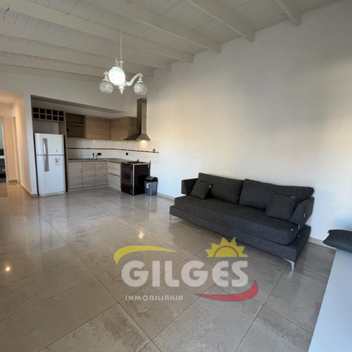 Venta En Block 2 Ph 3 Amb. En Caseros A Estrenar