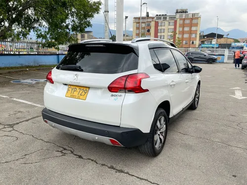 Peugeot 2008 1.6 Active At