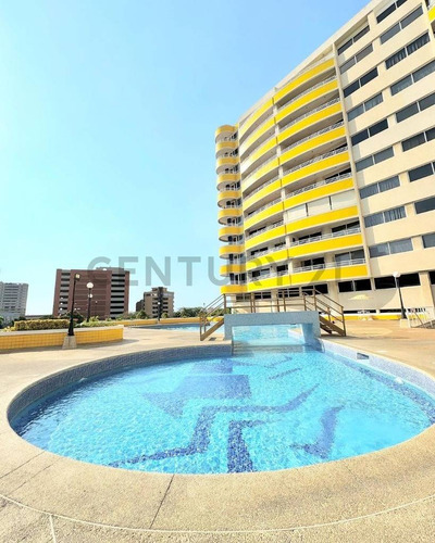 Apartamento En Venta En El Lecheria Cr. Fontana Suites