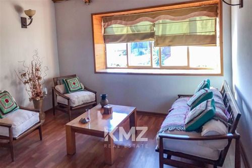 Casa En Venta De 8 Dorm. En La Florida