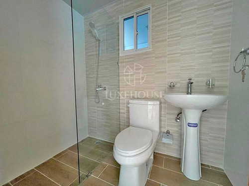 Imagen 12 de 16 de Apartamento En Renta Con Piscina, Gazebo, Área Para Bbq, Área Para Juegos Infantiles, En Jardines Del Sur, Av. Hispanoamericana (aea-003)
