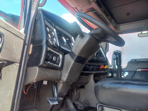 Tractocamion T660