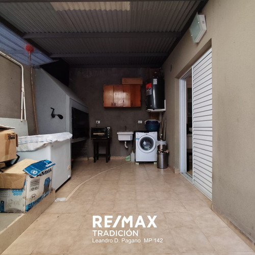 Venta Casa 3 Dorm. - Carlos Gardel 365, Rcia.