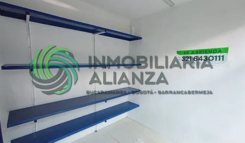 Local En Arriendo En Centro. Cod A8242