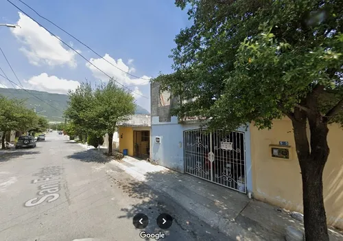 Sk14-casa En Remate Bancario En San Felipe 527-sector 13, Santa Monica Sect 13, 67286 Jardines De La Silla, N.l.