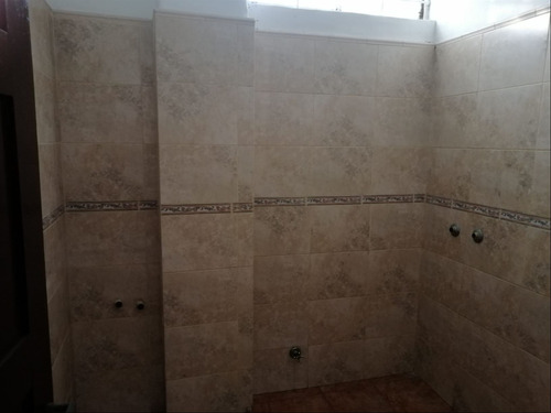 J.s: Local Comercial, Venta, Goes, 1 Dormitorio