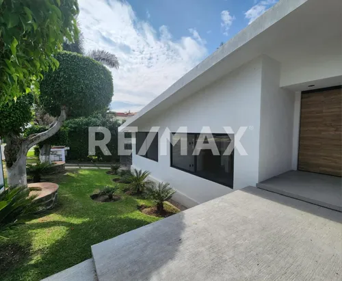 Casa En Venta En Morelos, Fraccionamiento Lomas De Cocoyoc
