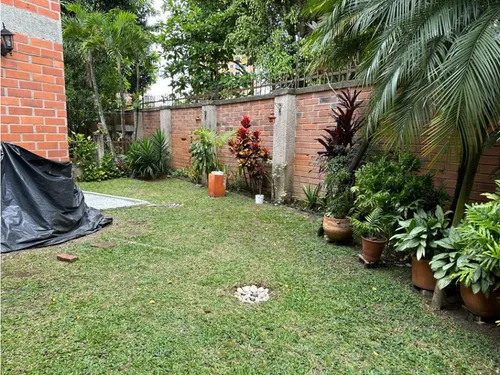 Excelente Casa Para La Venta, Sector Los Balsos, Poblado