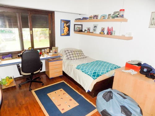 Oportunidad Casa En Venta 5 Dormitorios Barrio Cantegril Punta Del Este- Ref: 58797