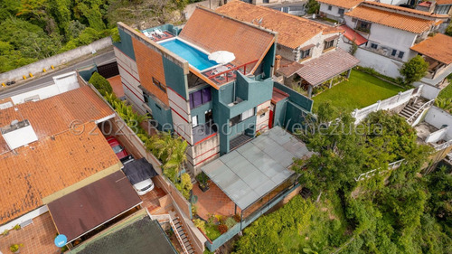 Casa En Venta En Colinas Del Tamanaco Caracas 23-33832