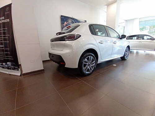 Peugeot 208 1.6 Allure At