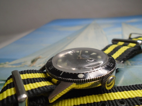 Cornavin Antigo Diver 200 M Eta 2454 Arrow Broad Raridade