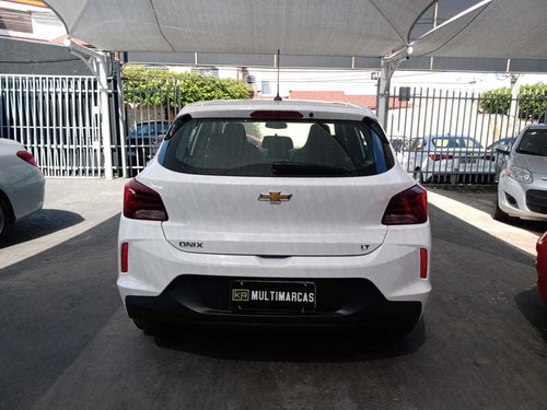 Imagem 7 de 13 de Chevrolet Onix Lt 1.0 Manual