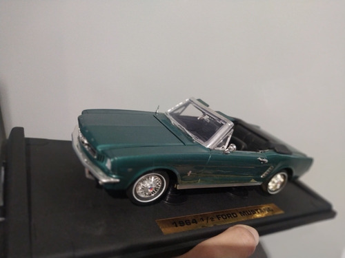 Ford Mustang Esc 1 18 Coleccion Auto A Escala 24cm