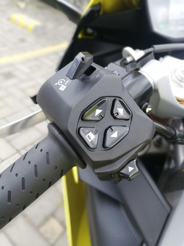 Imagen 2 de 5 de Aprilia Rs 660 Modelo 2022