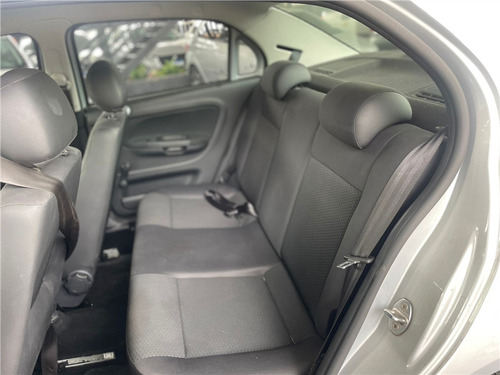 Volkswagen Voyage 1.0 12V MPI TOTALFLEX 4P MANUAL