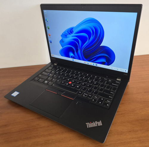 Laptop Lenovo Thinkpad X390 Core I7-8565u 8gb Ram 256gb Ssd (Reacondicionado)