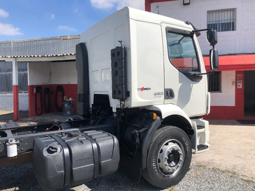 Volvo Vm 260 Ano 2010 Leito