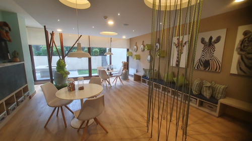 Moderno Y Funcional, Edificio Con Full Amenities,metro Ñuñoa