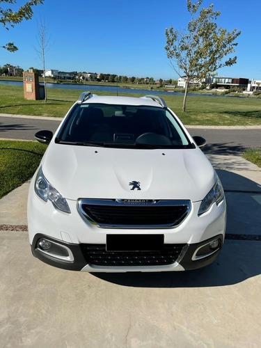 Peugeot 2008 Allure 2018 Con Solo 5000kms Nueva!!