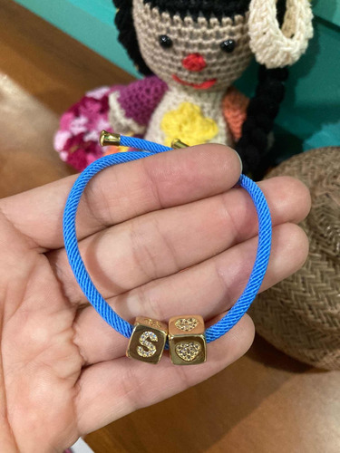 Pulseras De Colores De Tela Con Inicial En Rodio