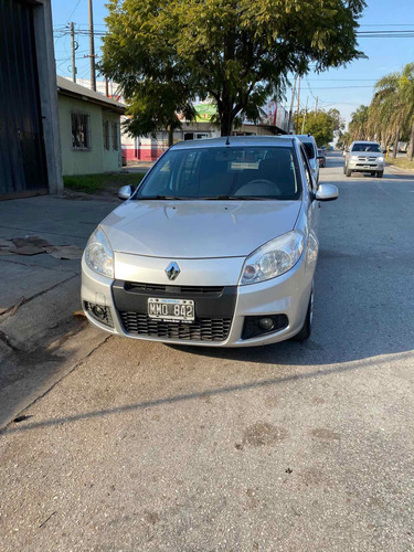 Imagen 8 de 10 de Renault Sandero 1.6 Expression 105cv Abs 2013
