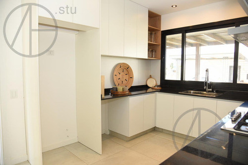 Casa En Venta De 5 Ambientes En Puertos