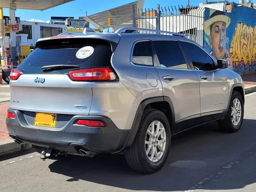 Jeep Cherokee 3.2 Longitude