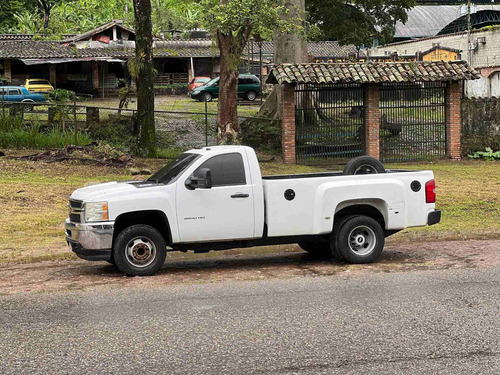 Imagen 16 de 18 de Camion Silverado Chevrolet4x2 Hd3500 Cajon Baquero