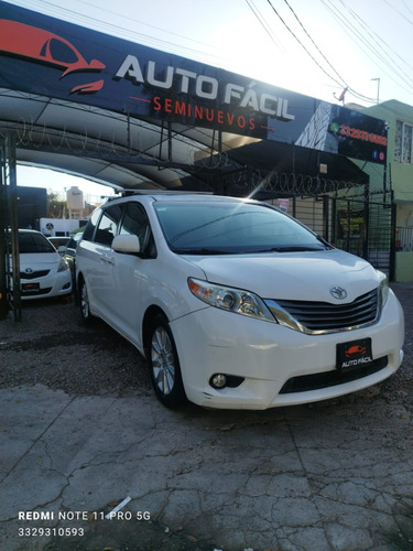Toyota Sienna Xle