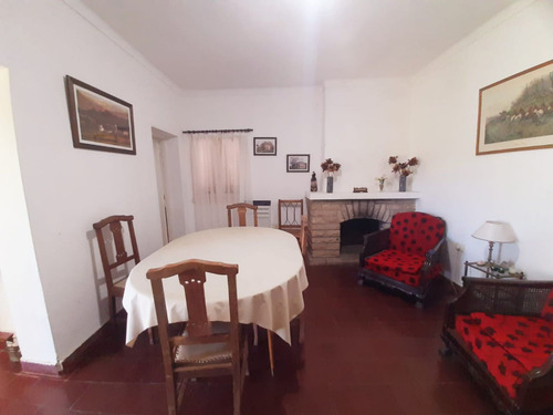Venta Casa 4 Ambientes Y Amplio Parque Copacabana