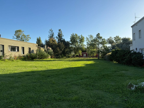 Terreno Lote En Venta En Casuarinas Del Pilar, Zelaya, Pilar