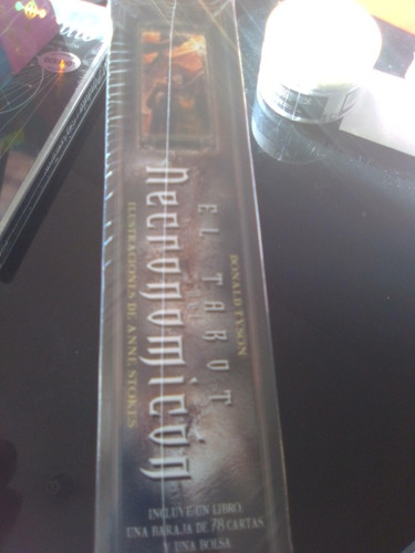 Imagen 3 de 3 de Tarot Del Necronomicon