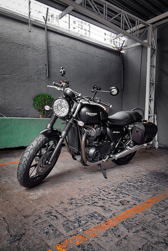 Triumph Street Twin - Acompanha Acessórios