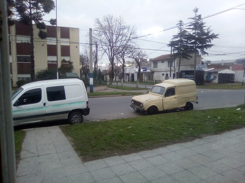 Renault Renault 4 Furgoneta  4 F  Año 1972