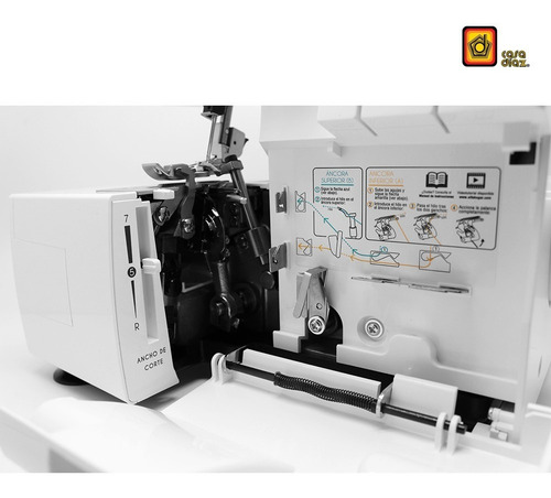 Imagen 4 de 9 de Máquina Overlock Familiar De 4 Hilos Alfa 8707