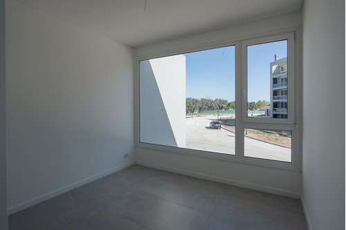 Townhouse En Alquiler En Luciérnagas 5 Ambientes