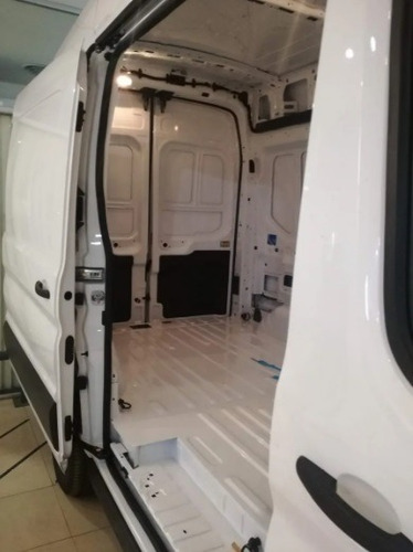 Imagen 10 de 17 de Ford Transit 2.2l Furgon Mediano Techo Elevado 350m 2023 (r)
