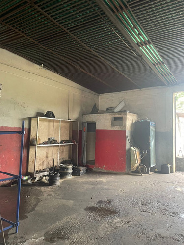 Se Vende Galpon Av. Principal Simon Bolivar Ve08-232sb-oviz