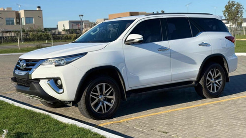 Toyota Hilux SW4 2.8 Srx 177cv 4x4 7as At