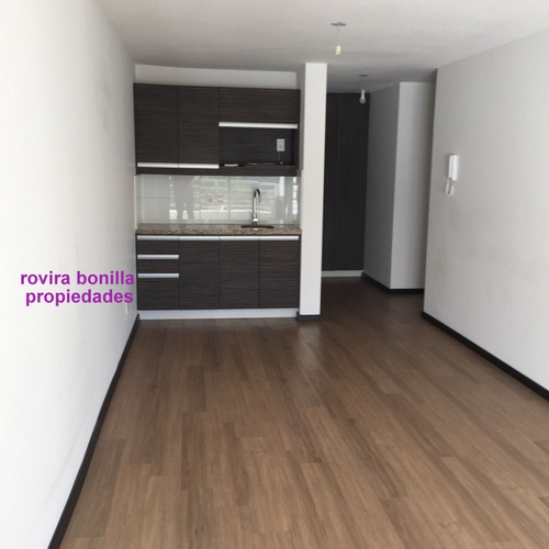 Imagen 3 de 8 de Venta Monoambiente Con Renta. 26 De Marzo Y Buxareo.