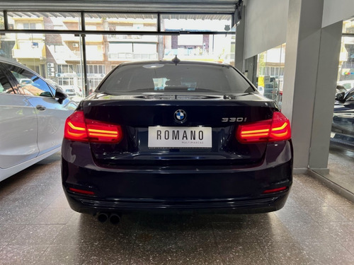 BMW Serie 3 3.0 330i Sedan Sport Line 252cv