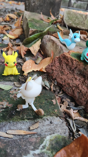 Mini Pokémon Gen 1 Primera Combo X5 Azar Gashapon Con Shiny