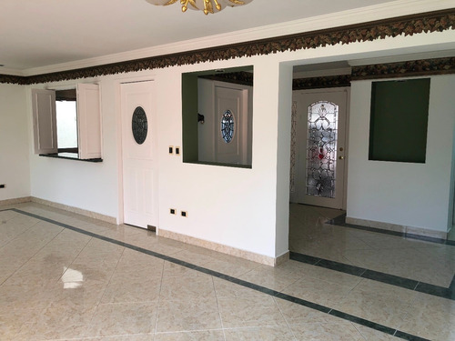 Imagen 7 de 14 de Residencia En Paseo De Los Cedros 144 Bosques Del Prado Ote.